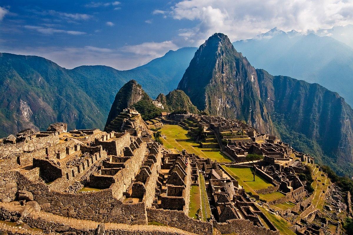 Desbravando‌ trilhas deslumbrantes⁢ em Machu Picchu