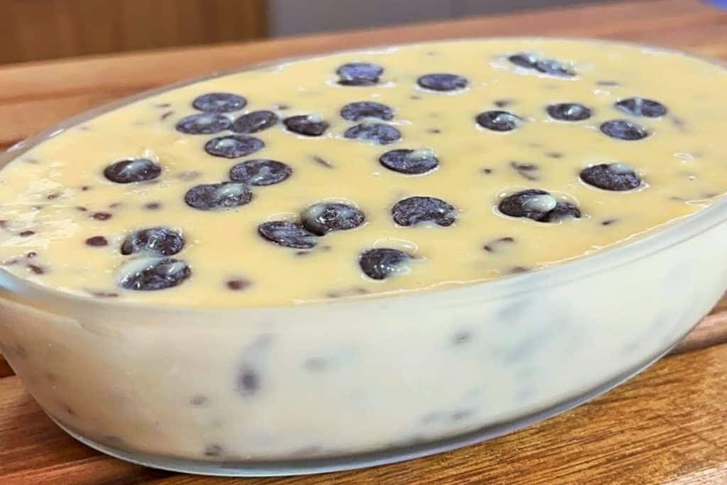 Mousse de Maracujá com Gotas de Chocolate