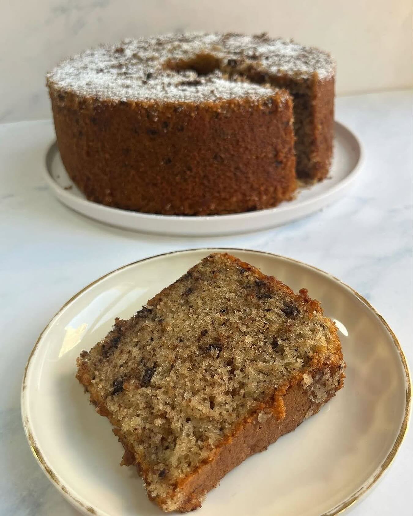 BOLO DE CANELA COM GOTAS DE CHOCOLATE SEM GLÚTEN