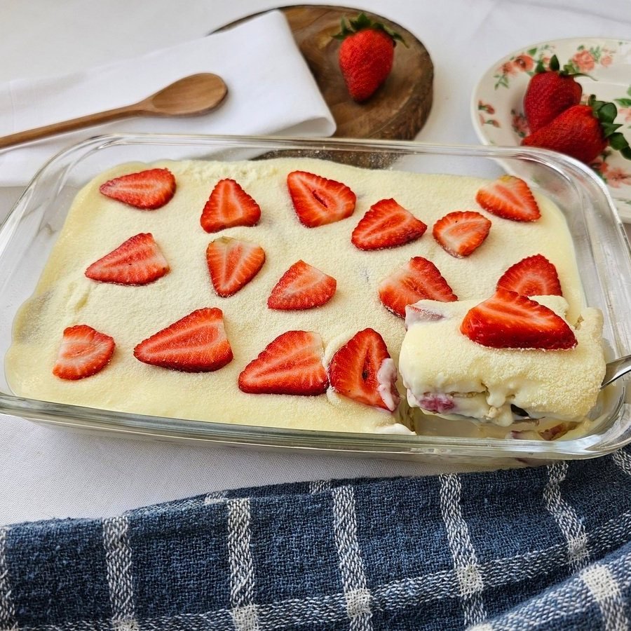 Pavê De Leite Ninho Com Morango